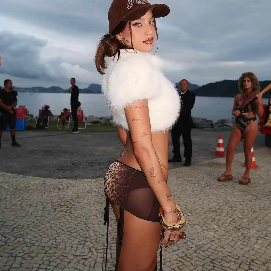 شيك فو الفراء فائقة القصيرة المرأة موضة مثير التلبيب الصلبة قصيرة الأكمام الدانتيل متابعة رقيق سليم بلوزة سيدة عطلة الشارع القمم #6