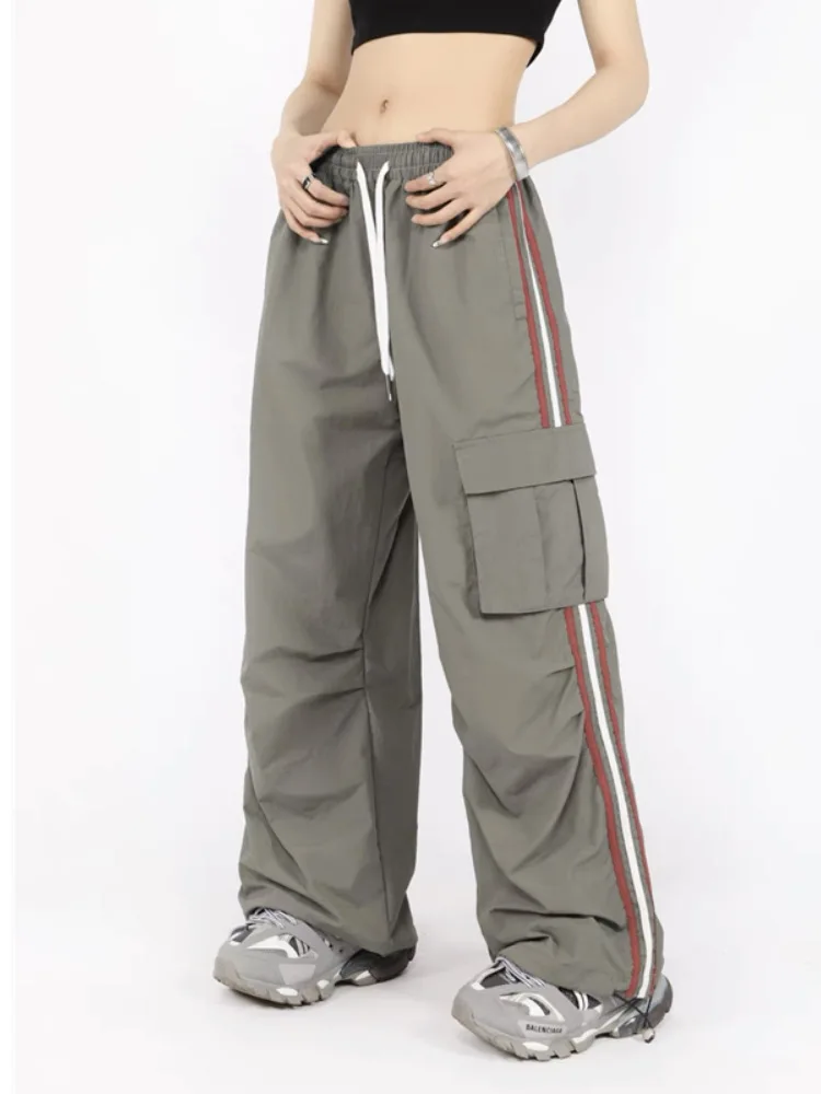 Y2k kpop carga pant feminino bolsos com cordão perna larga chique punk calças baggy listrado esportes moletom pára-quedas jogger