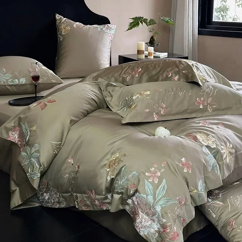 4Pcs Flower Embroidery Duvet Cover Set Soft Chic Bedding Set 1 Comforter Cover 1 Bed Sheet 2 Pillowcases Double Queen King 4Pcs