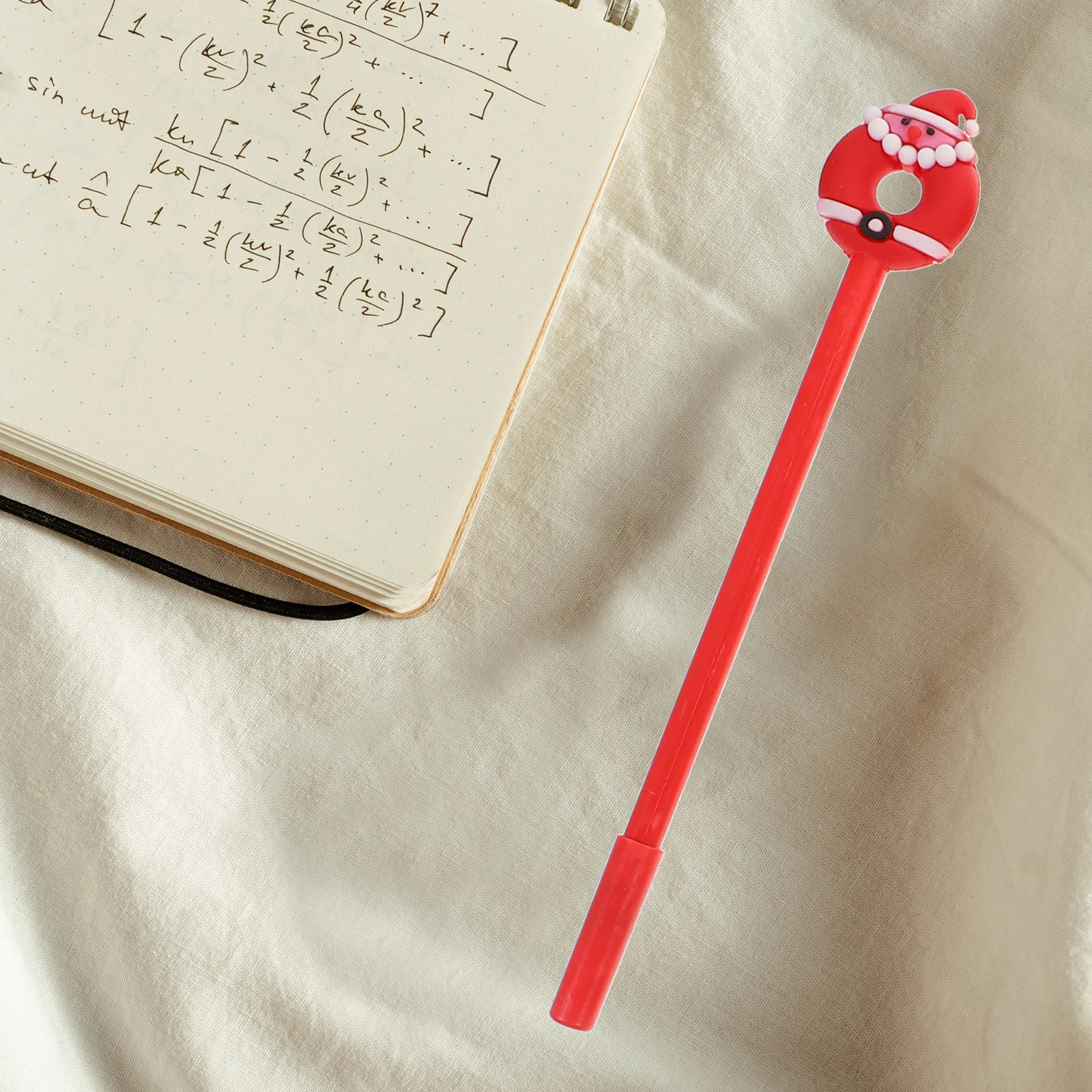 

12pcs Creative Pens Christmas Theme Cartoon Look Christmas Gel Ink Pen Even Ink Students Stationery Gifts