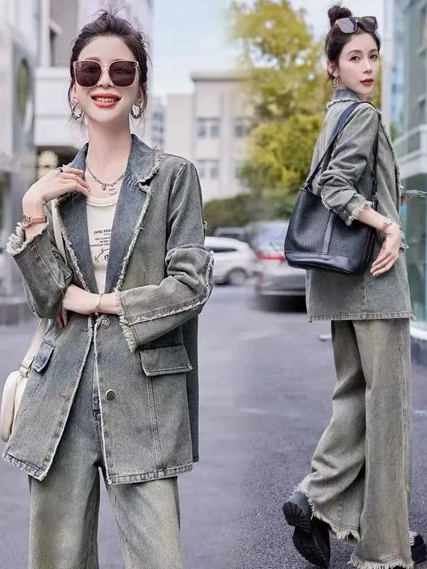 

Женский джинсовый комплект с широкими брюками, осенний новый комплект изношенного материала, свободный комплект из двух предметов для похудения, моющийся винтажный ветер