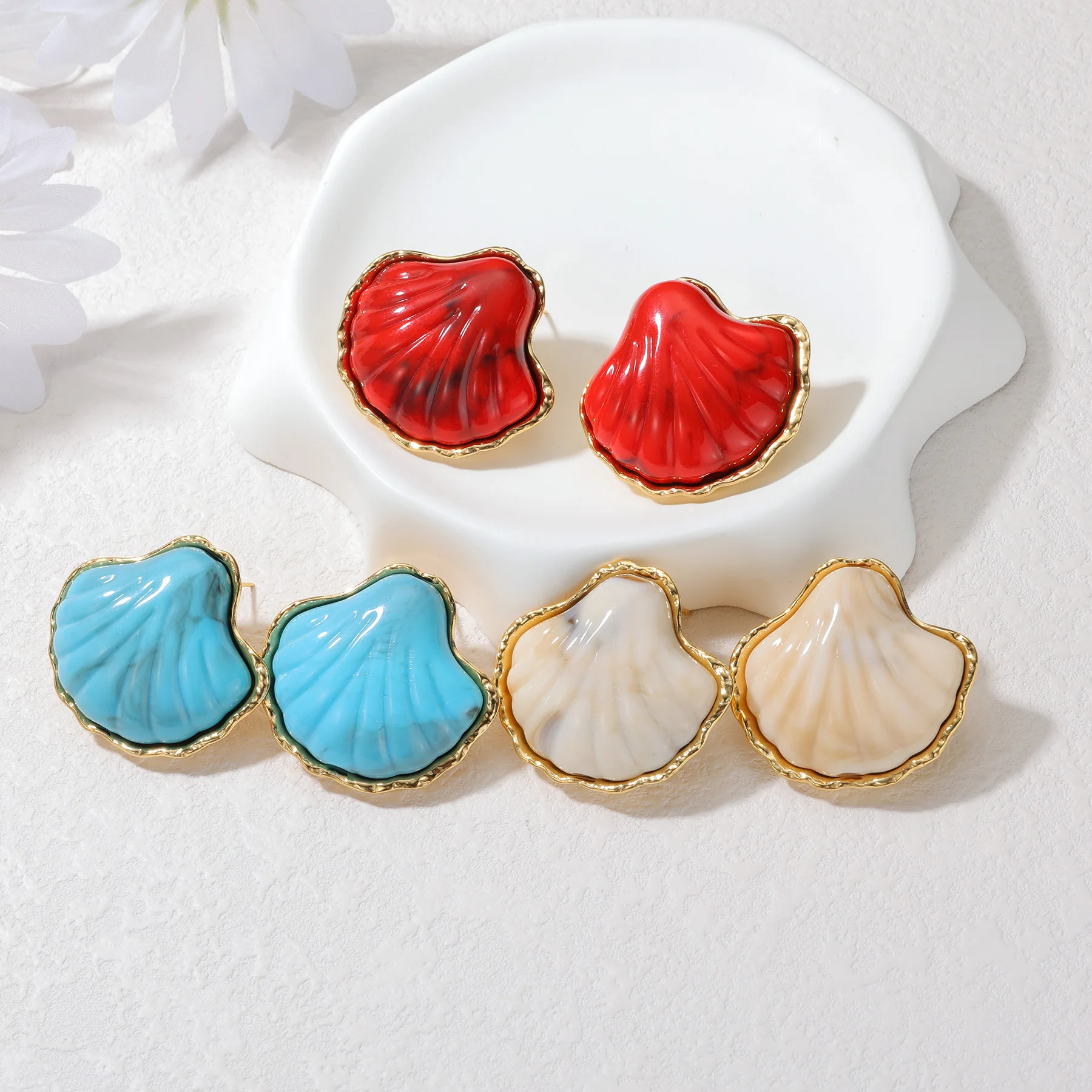 موضة جديدة مطلية بالذهب الفولاذ المقاوم للصدأ أقراط متعددة الألوان الاكريليك قذائف محارة اكسسوارات هدايا مجوهرات ساحرة للنساء