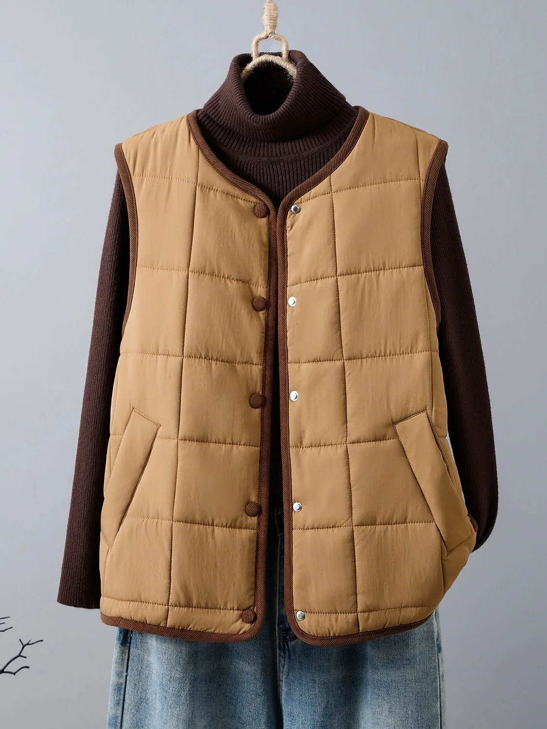 

Женская хлопковая жилетка Svel Thiened: теплая, легкая, стеганая, с элементами пэчворка, для повседневной носки, модная, с круглым вырезом.