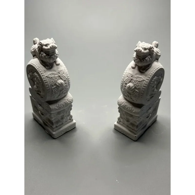 Antique by small ornaments, Chinese style by piers, a pair of lucky Pixiu holding drums, stone micro-landscape decoration