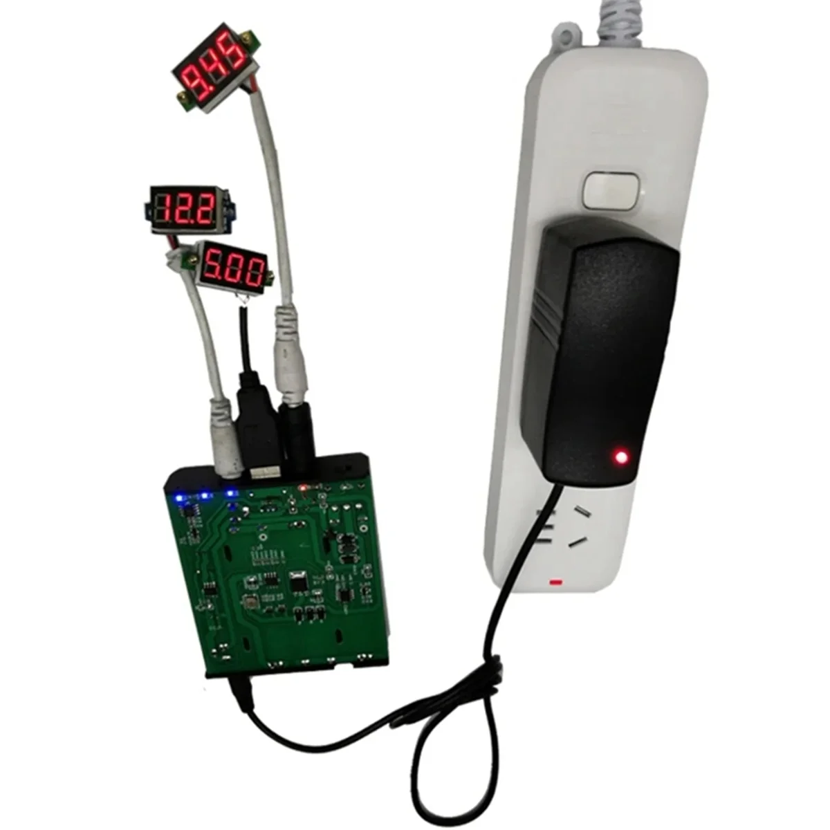 Caja de fuente de alimentación UPS 5V 9V 12V Salida DIY 18650 Batería UPS