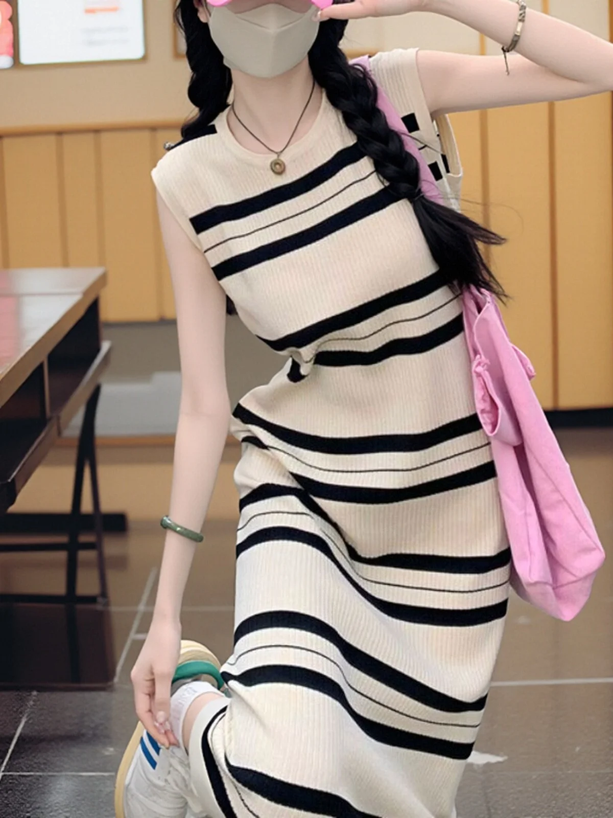 Summer 2024 Women's Stripe Sleeveless Vest Dress Slimming Waist High Quality Mid-Length Outerwear Casual Elegant Long Dress