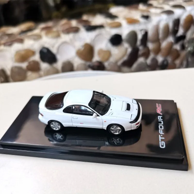 

Масштаб 1:64, сплав Celica GT-FOUR, радиоуправляемый белый закрытый светильник, литой под давлением миниатюрный игрушечный автомобиль, имитационная модель, коллекционные сувениры, дисплей
