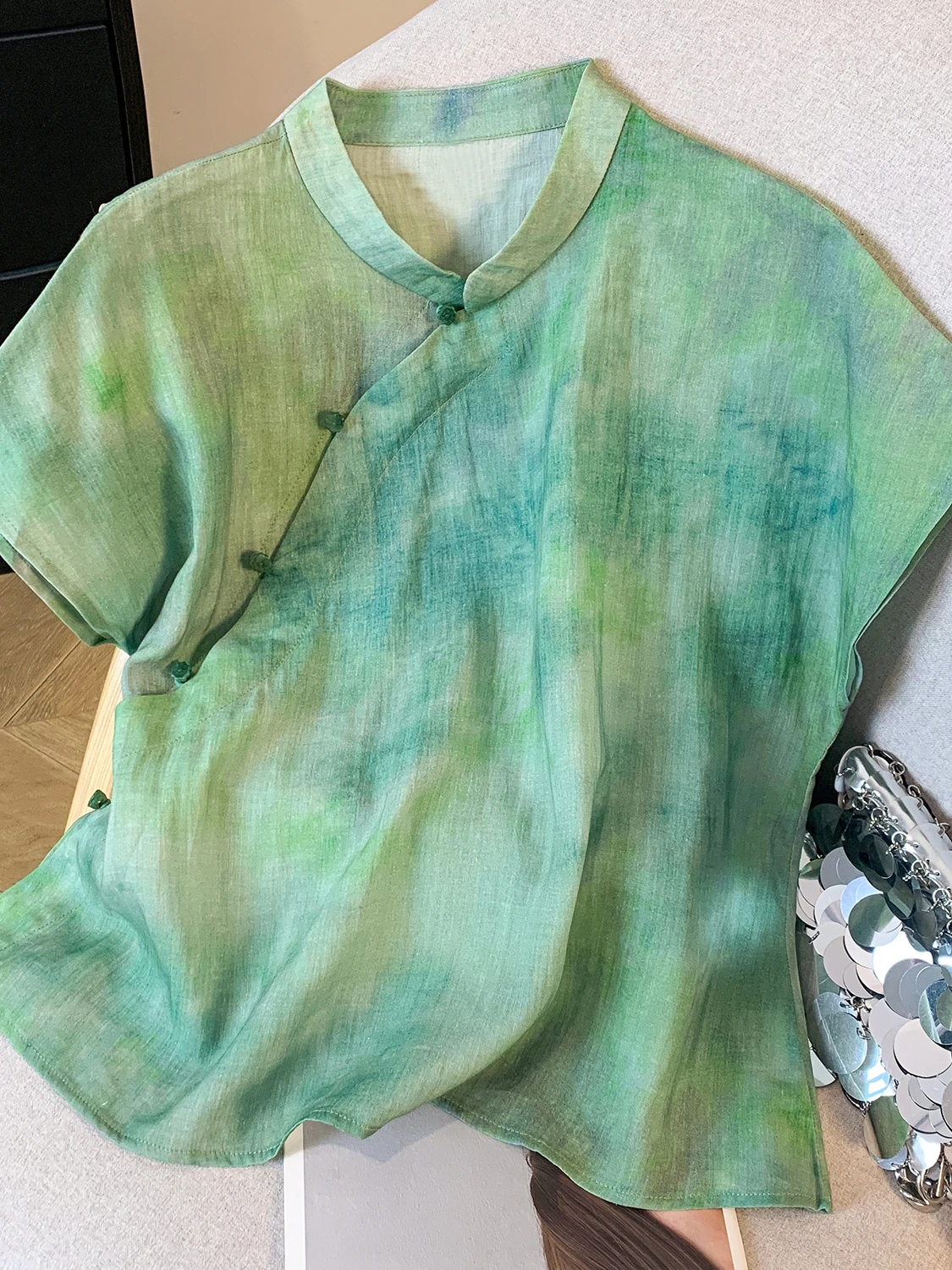

New Chinese Style Women's Summer Shirt Cotton Linen Material Button Design Loose Fit Sleeveless Stand Collar Traditional Chin...