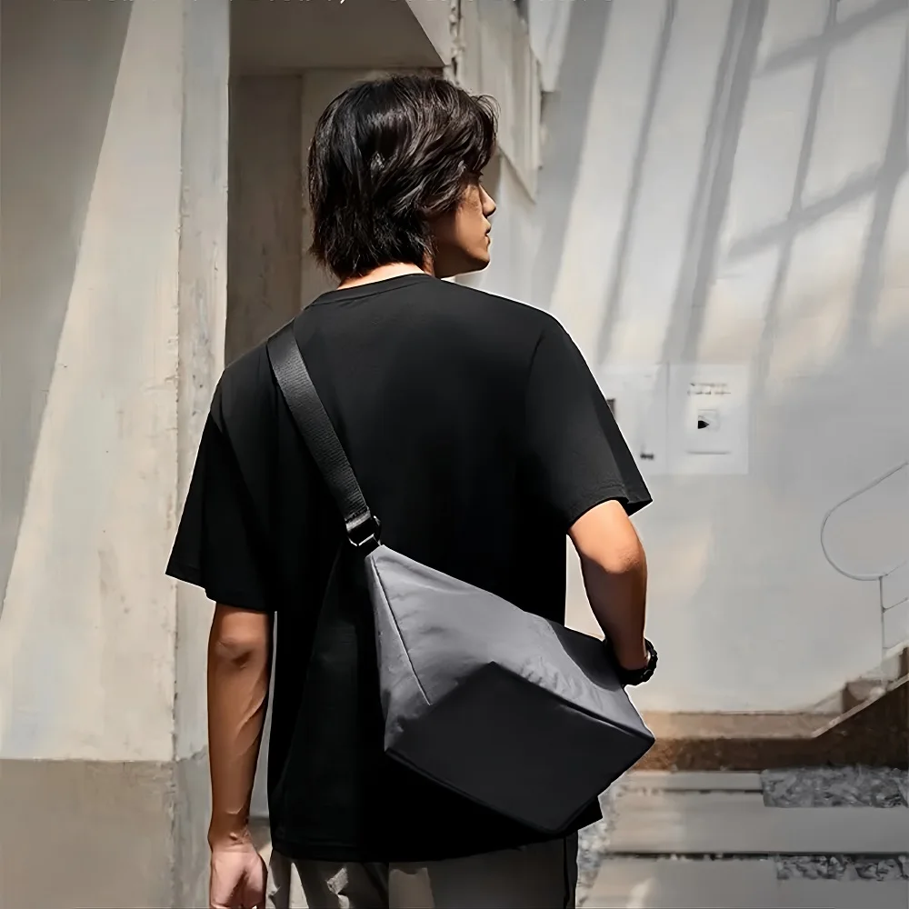 حقائب كروس للنساء والرجال نايلون مقاوم للماء مع سعة كبيرة حقيبة محفظة زلابية للرياضة في الهواء الطلق حقيبة ساعي السفر