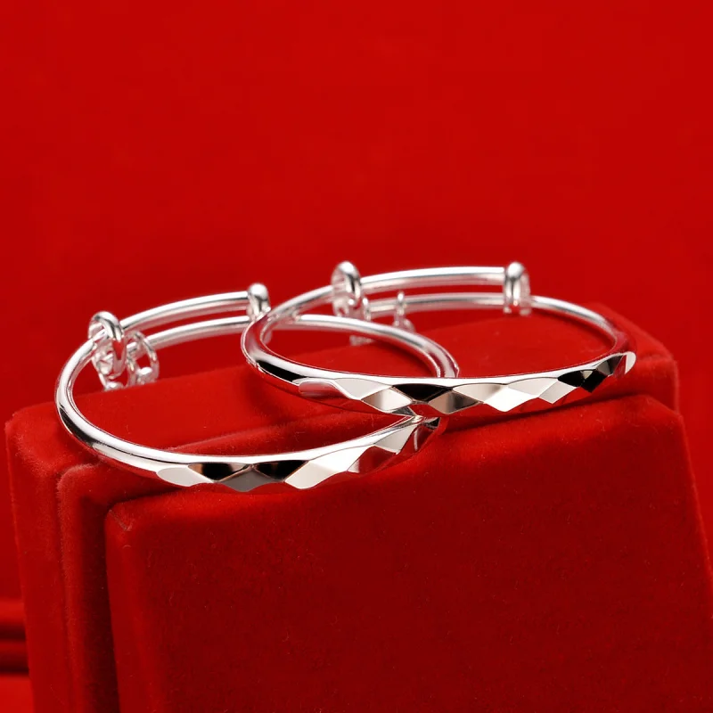 

Серебряный браслет S999 года с колокольчиком в полнолуние