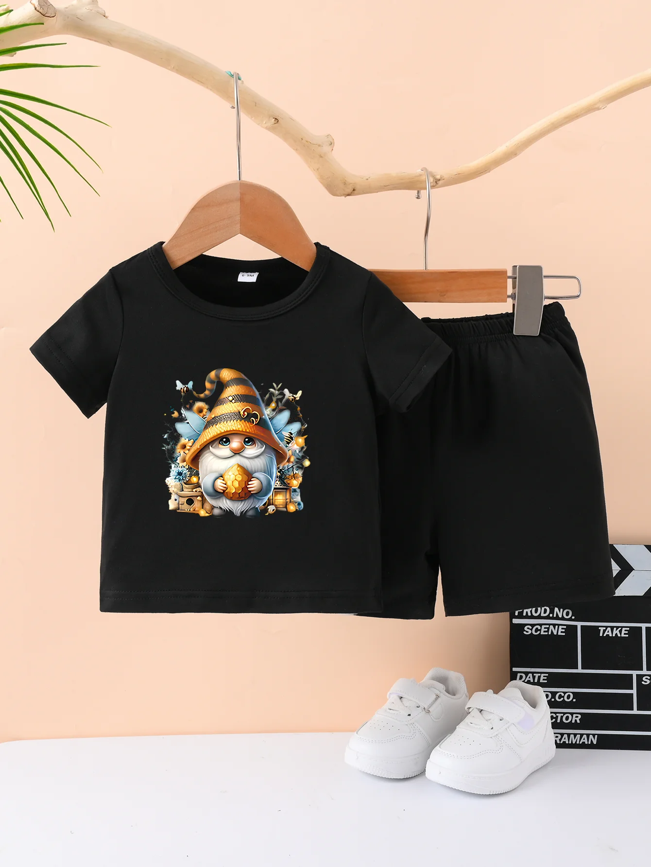 Summer New Male And Female Baby Short Sleeve Black T-Shirt Round Neck Pullover Top +  Casual shorts