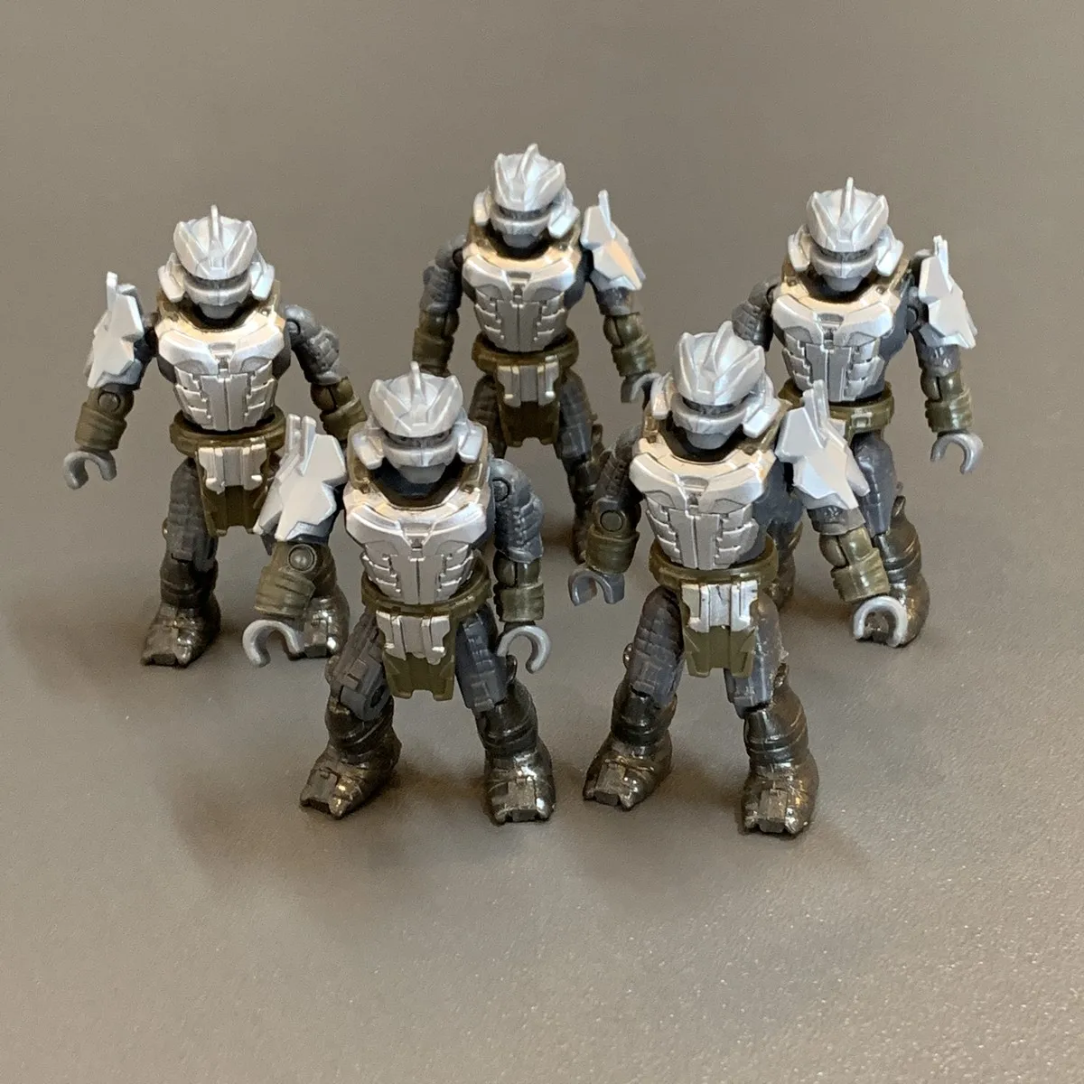 5X MEGA CONSTRUX SILVER BANISHED BRUTE WARRIOR GNB21 SKIFF Construction Set collectors Building Micro Action figure