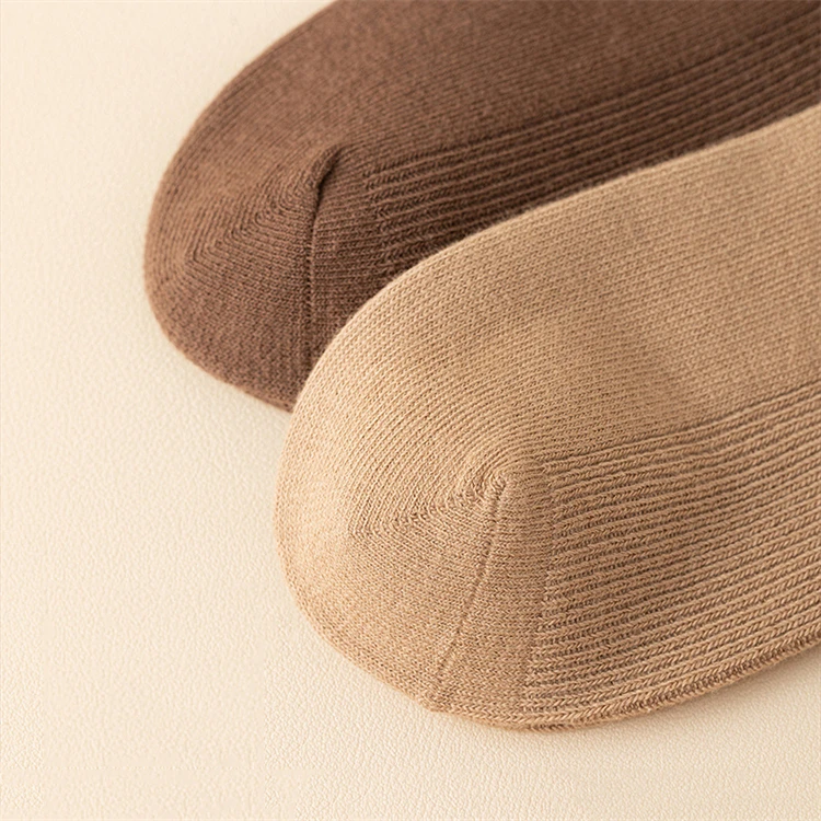 Frauen Baumwolle Socken Neue Herbst Casual Einfache Feste Farbe Winter Warme Socken Für Frauen Koreanischen Stil Mittleren Rohr Mädchen Pile socken – Detail 13