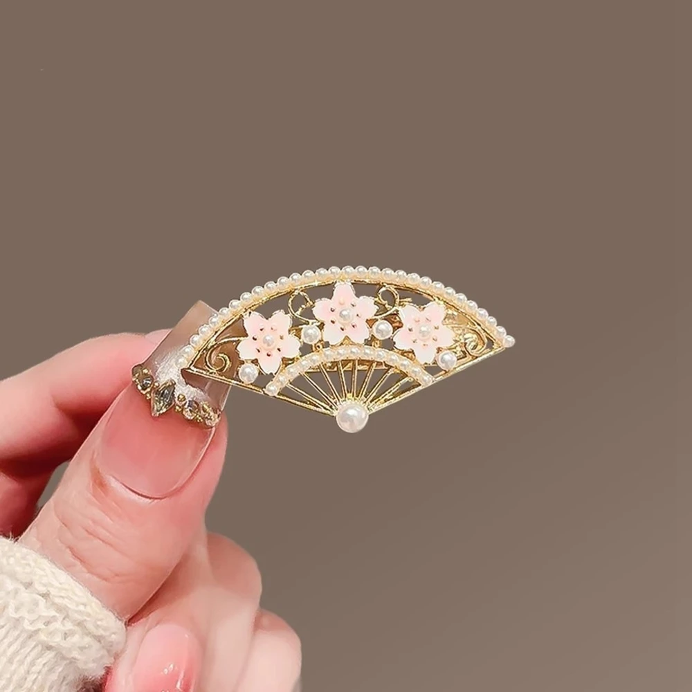 Cherry Blossom Fan Hair Clip Japanese Style Pearl Alloy Side Comb Kawaii Hairpin Women Elegant Wedding Accessories Gift