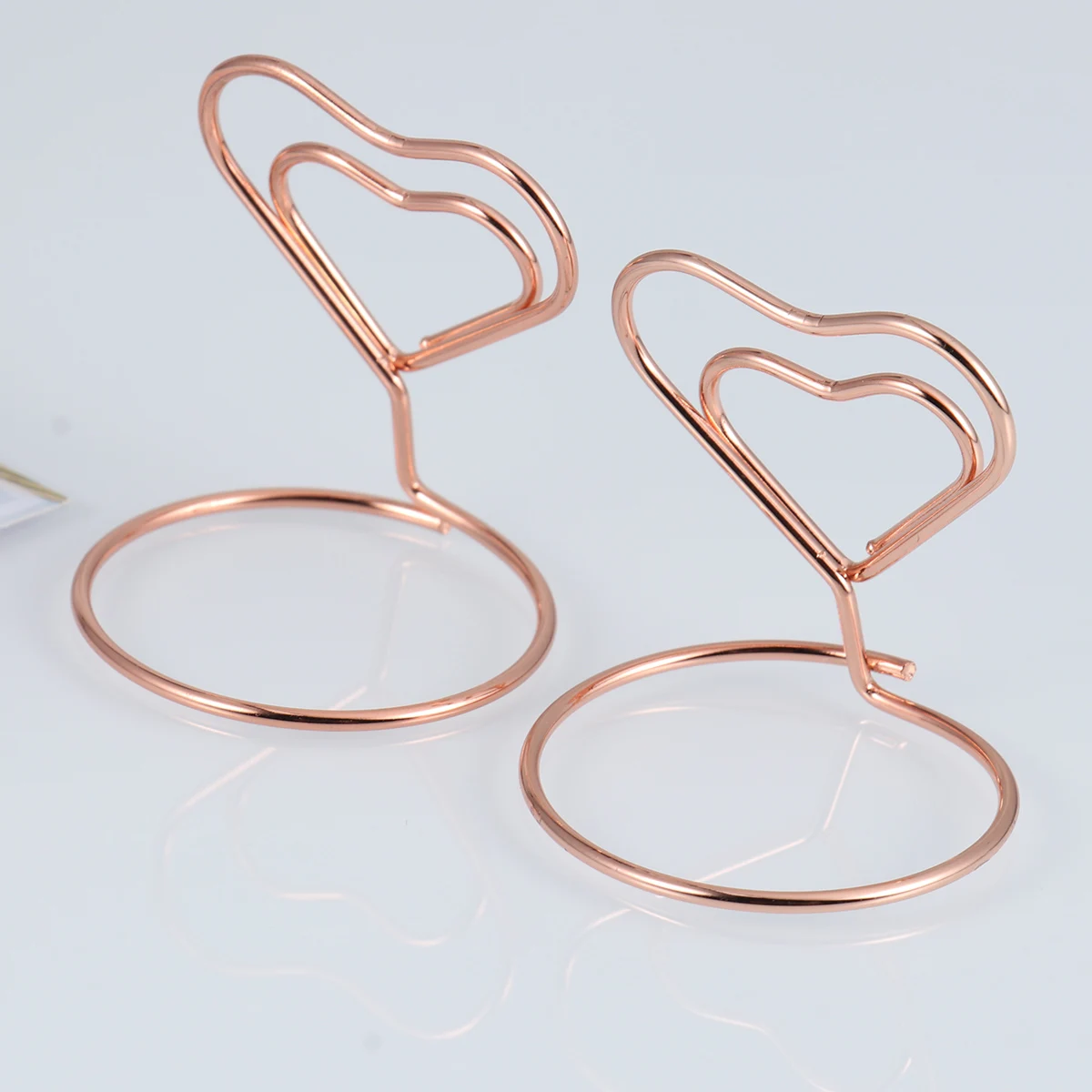 

20pcs Card Holder Elegant Memo Table Number Paper Clips Wedding Supplies Heart Shape Design Reusable Decorations