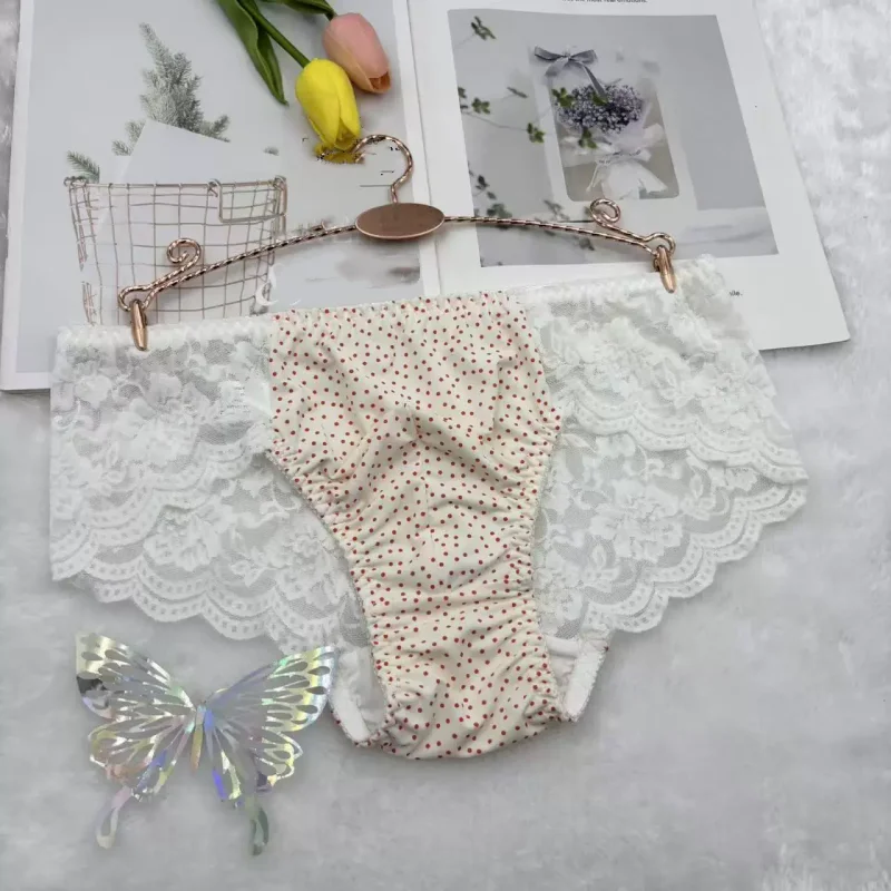 Sexy Men's Briefs Close Fitting Lace Perspective Men's Convex Pouch Comfortable Underwear Cross-dressing Sweet Print Panties