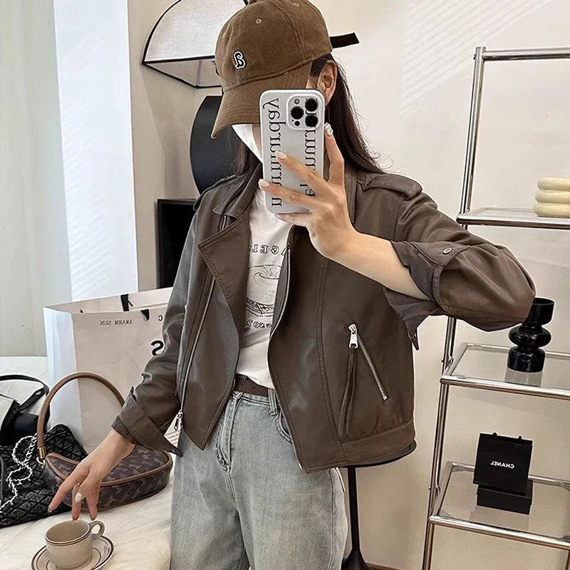 الكورية الأرجواني ضئيلة قصيرة فو بولي Leather سترة جلدية المرأة ربيع الخريف جديد التلبيب كم طويل دراجة نارية السائق سترة الشارع الشهير