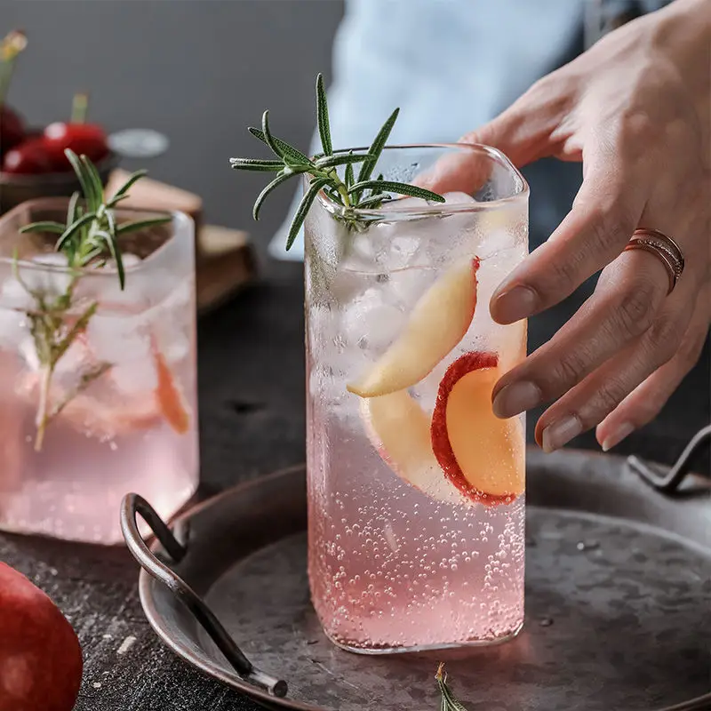 Kreatives quadratisches Glas, transparent, kaltes Getränk, großes Fassungsvermögen, Eiskaffee, Milch, Tee, Trinken, Rotwein, Bier