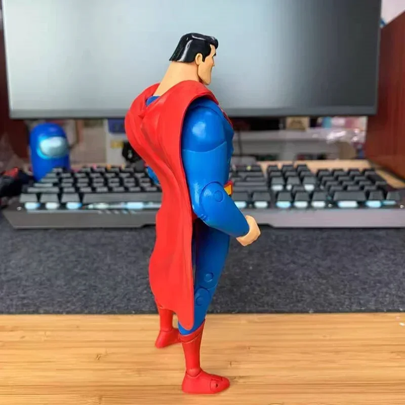 New Arrival Dc 16cm Macfarlane Figure Model Animation Adventure Superman Action Figure Pvc Desktop Decoration Toys Birthday Gift