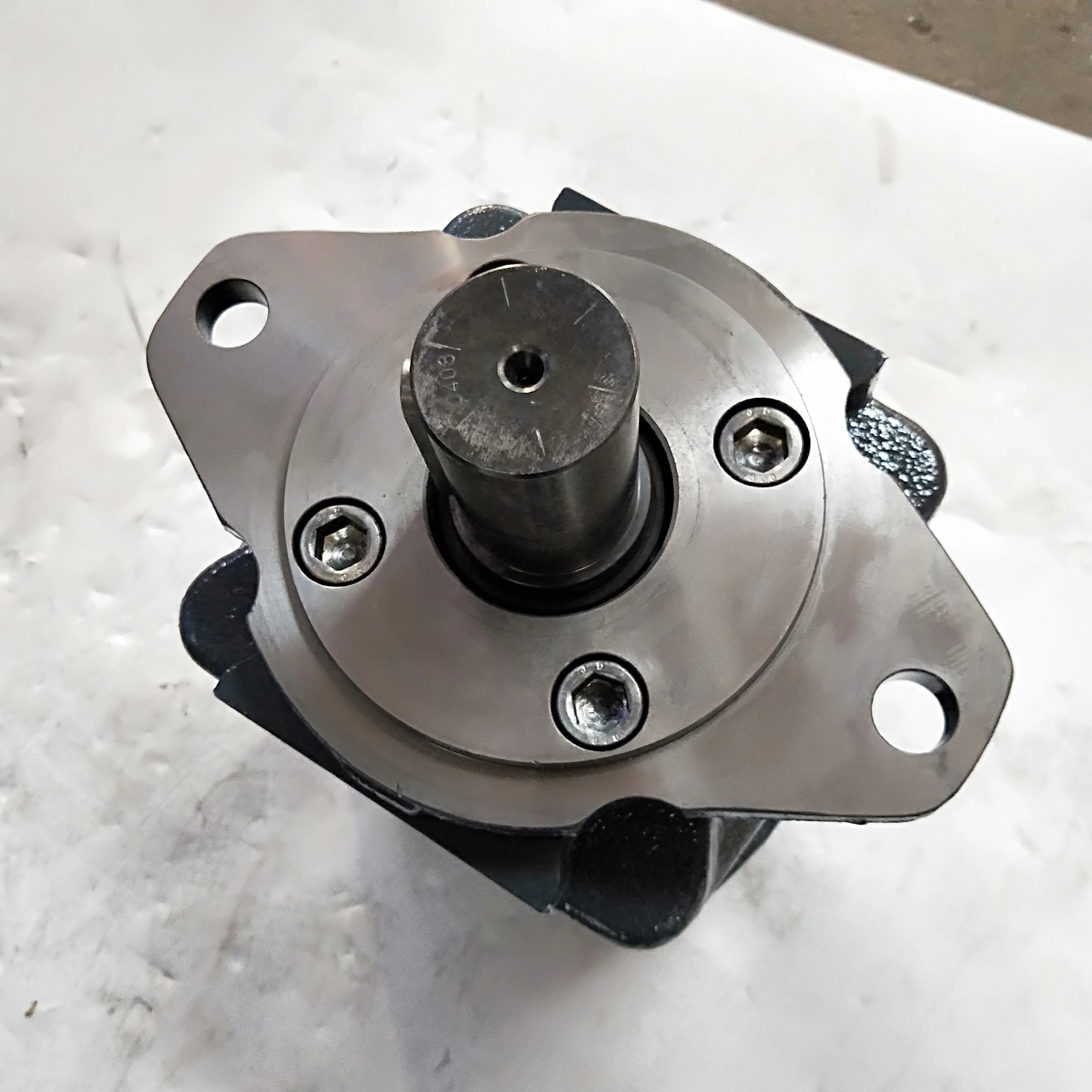 Гидравлический насос модели QXM