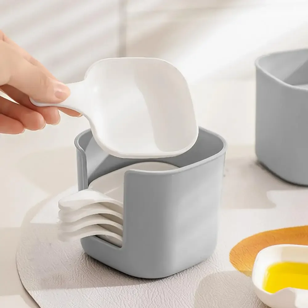 6 Pieces Sauce Serv…