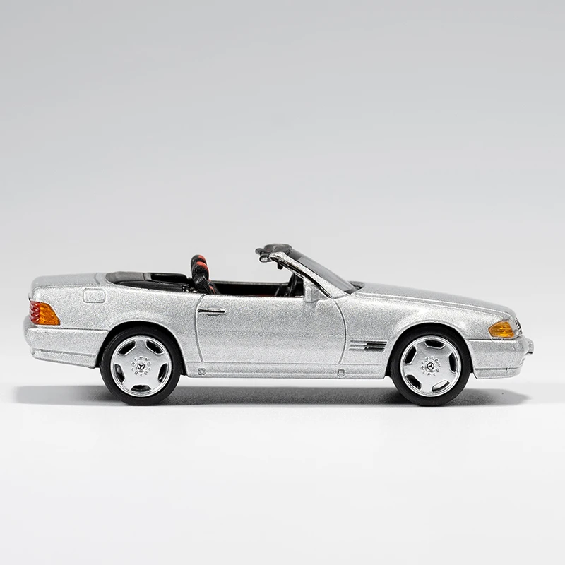 New Arrival Model Cars For 1/64 Mercedes SL500 Featuring Innovative Colors And Christmas Style Collectible Items