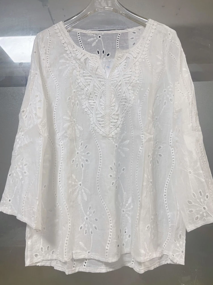 2025 Autumn New Loose V-neck Blouse Elegant Commuting Embroidered Lace Long Sleeve White Top Casual Hollow Women's Shirt 653