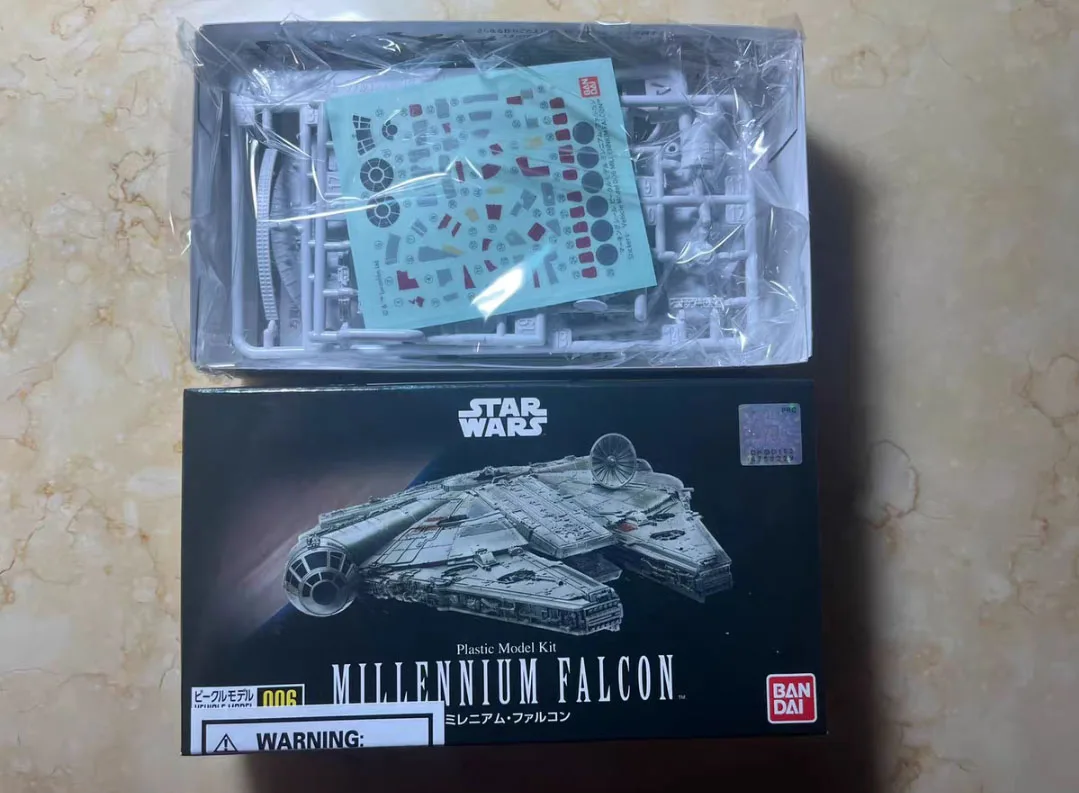 Bandai Original Star Wars Anime Figur FAHRZEUG MODELL 006 Millennium Falcon Action Figur Spielzeug Modell Ornamente Geschenke für Kinder