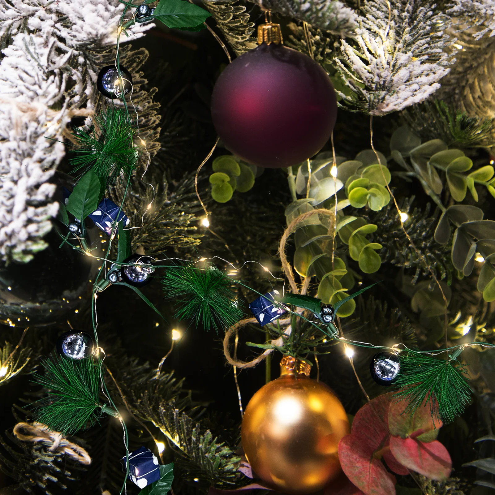 

Christmas String Lights Lighting Decorations Indoor Outdoor Tree 200LED Bright Reusable Plastic Christmas Holiday