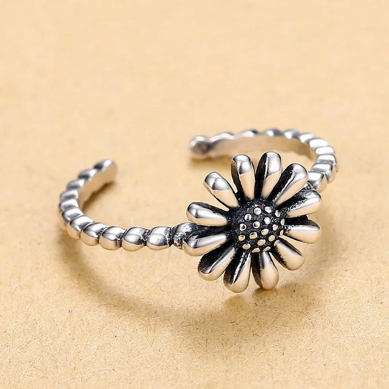 New Simple Personality Small Daisy Flower 925 Sterling Silver Jewelry Sunflower Retro Thai Silver Exquisite Opening Rings JZ035