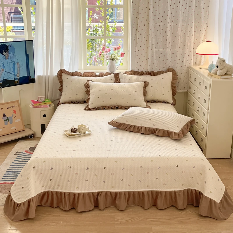 

Покрывало MissDeer, 1 шт., двуспальное, с оборками, стеганое, мягкое, для защиты матраса (без наволочек)