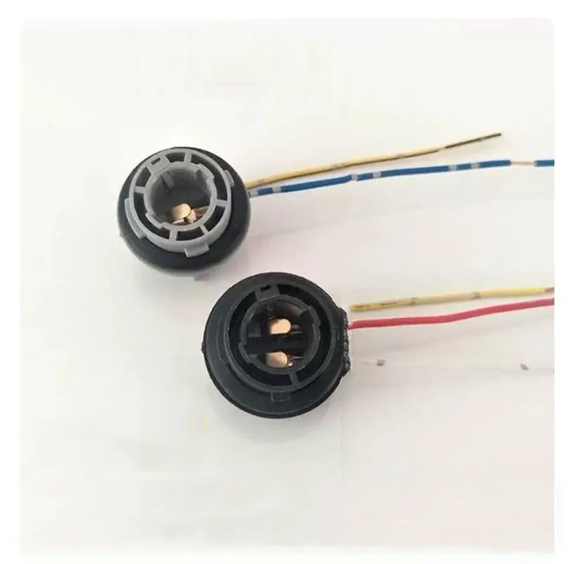 1156  1157 Bulb Socket Holder Adapter For HYUNDAI ix25 ix35 Tucson Accept Rena Rui Yi Tail Light Base Connector Accessories view 3