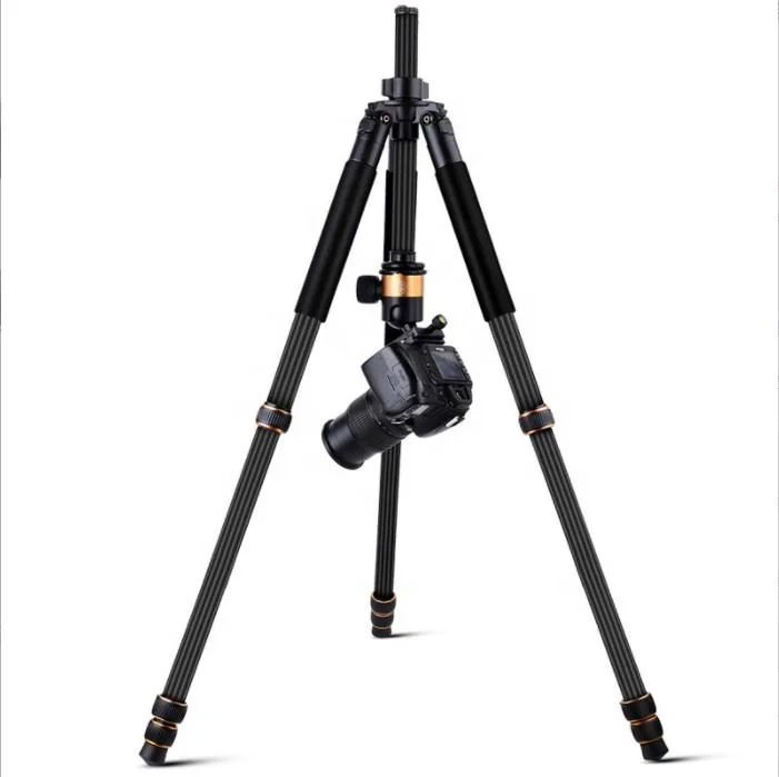 The latest wholesale high quality carbon fiber Q610C camera pirtable light stand tripod pro stand fone o camera stand