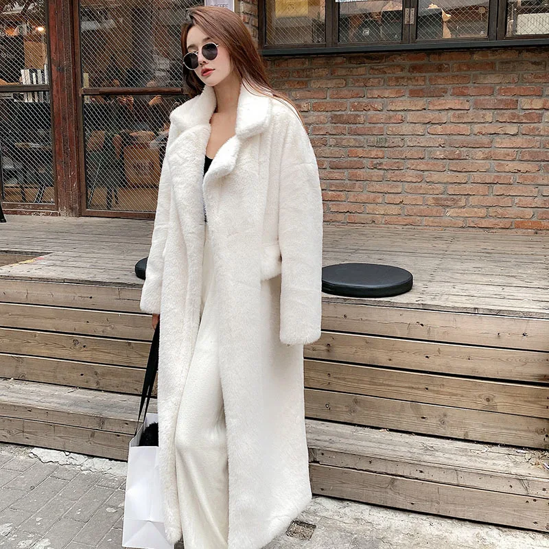 Fur Coat Women\'s Winter 2023 New Korean Fashion Luxury Lapels Loose Windproof Warm Extended Jacket Imitation Mink Furs Outerwear