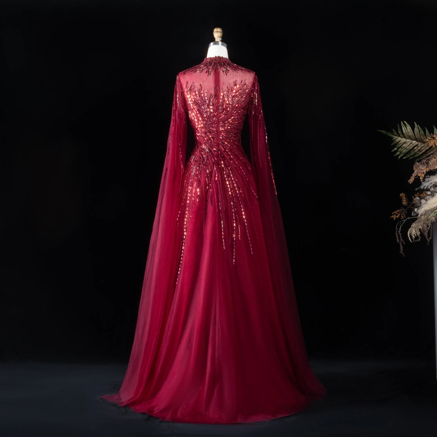 Sharon Said Elegantes Luxuriöses Perlenbesetztes Abendkleid mit Hohem Kragen, Cape-Ärmeln, Tüll-Ballkleid, Partykleid für Damen SS134 Maßanfertigung – Detail 22
