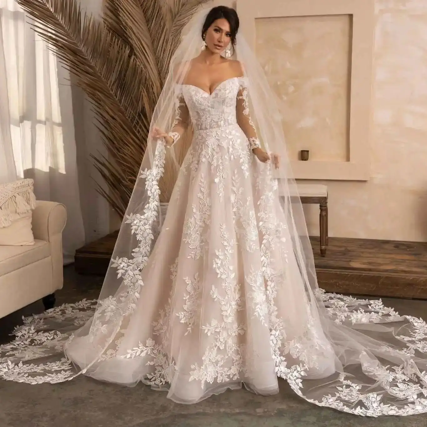 

Elegant Shine Wedding Veils Chapel Veils Headdress Women White Ivory Shine Crystal Bridal Veil Exquisite Length Customized