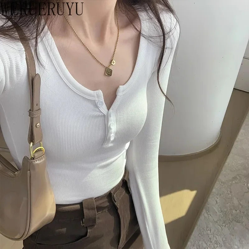 New White V-neck T Shirt Long Sleeve Casual Tops Womens Y2k Clothes Autumn Winter Button Thread Knitted T-shirts for Women 2024