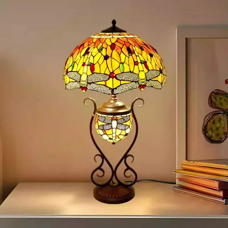 

European and American retro living room bar villa study bedside high-end atmospheric glass art desk lamp