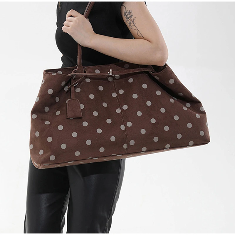 Autumn Winter Frosted Polka Dot Tote Bag Retro Large Capacity Magnetic Buckle Bucket Shaped Shoulder Bag Fashion Simple Handbag