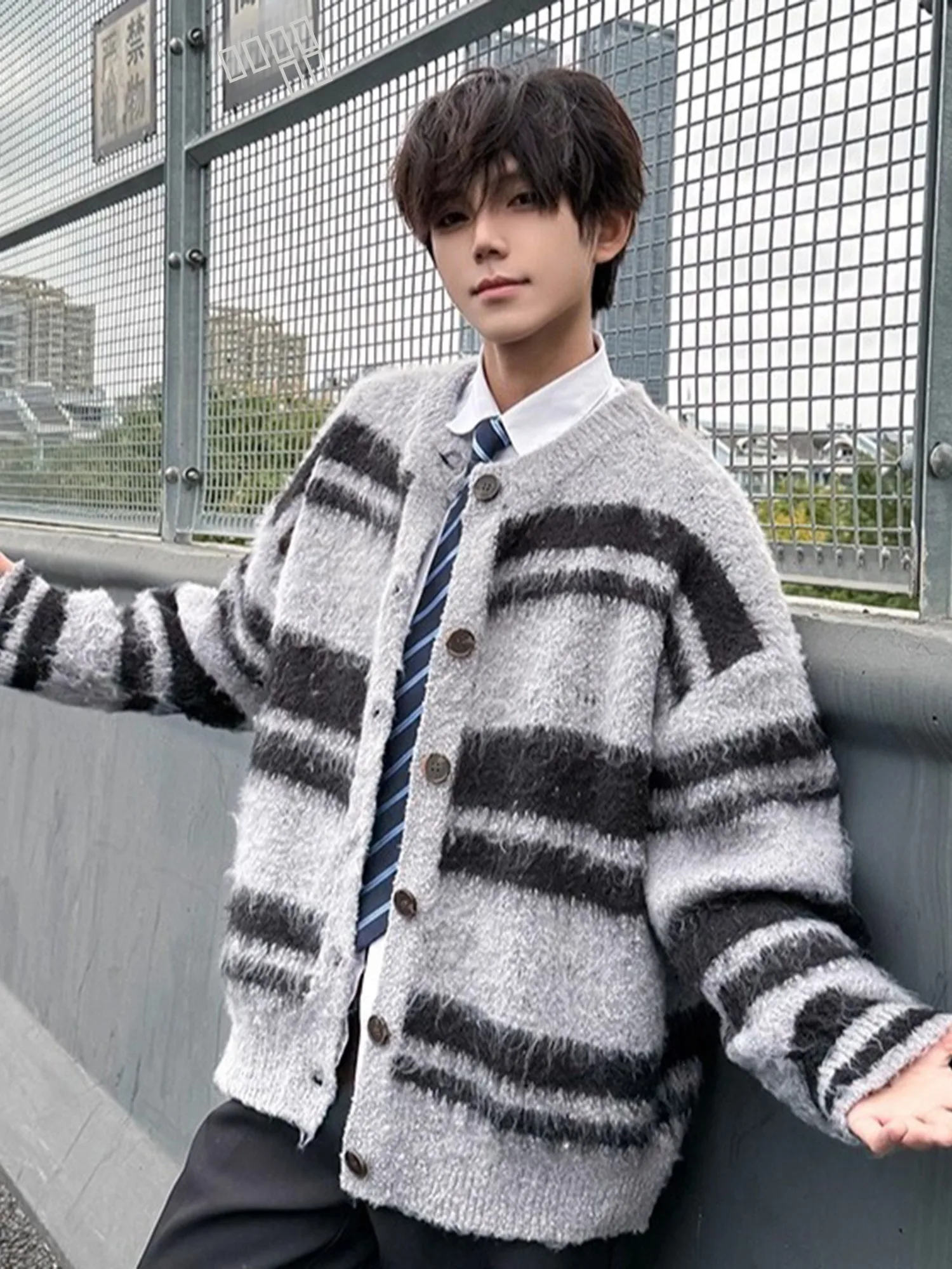 Amerykański sweter-kardigan z miękkiego, sztucznego futra w stylu retro, luźny, dzianinowy, dla kobiet i mężczyzn, jesienno-zimowy, w stylu lazy, marka Sle Faion