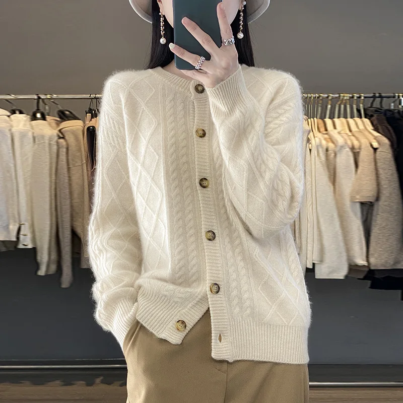 

Женский вязаный кардиган с круглым вырезом, кашемировый свитер, топ с длинными рукавами и витым цветком, теплая одежда, осенне-зимнее новое пальто с бриллиантами
