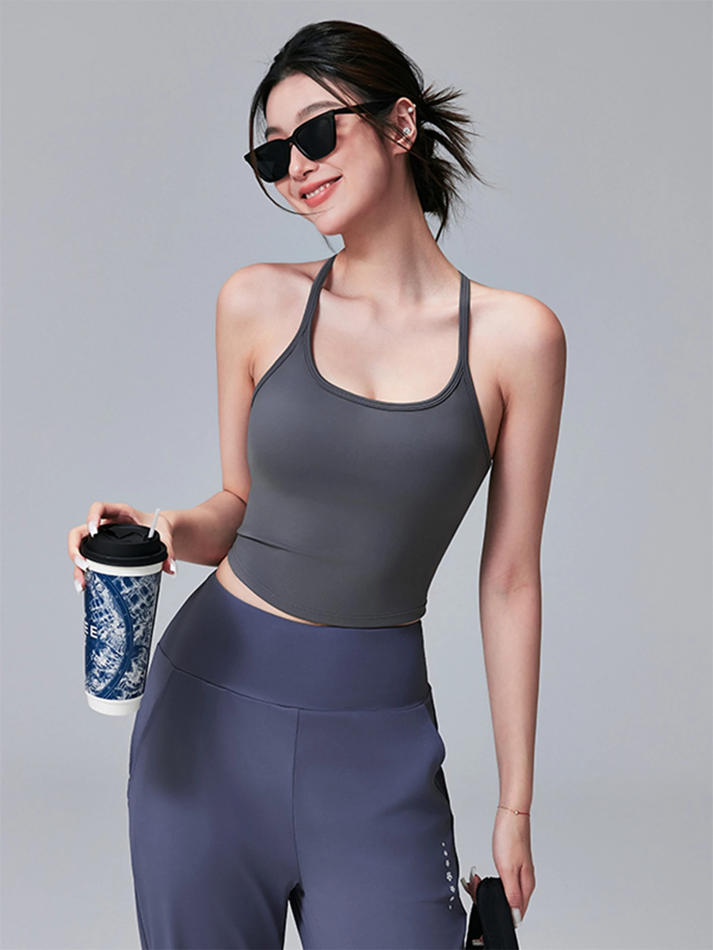 

Женская спортивная одежда для йоги, топ с накладкой на грудь Qui Dry X-Ba, одежда для бега, пилатеса, фитнеса, одежда из нейлонового волокна, круглый...