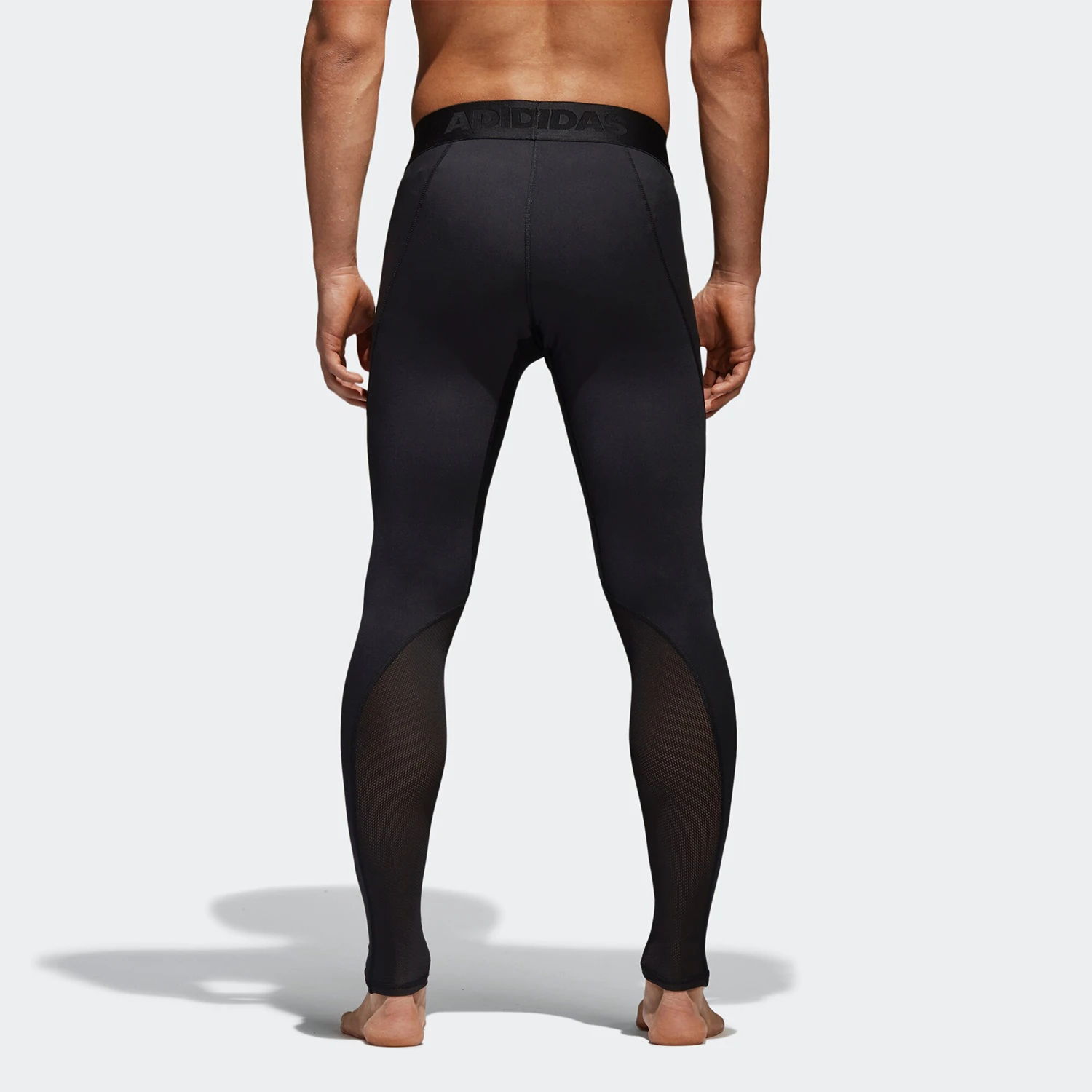 جوارب طويلة رياضية طويلة للتدريب واللياقة البدنية للرجال من أديداس CF7339