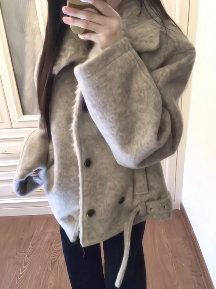 레트로 아메리칸 스타일 울 코트 또는 플립 칼라 마운틴 이글 디자인 여성용 겨울 패션 더블 버튼 따뜻한 코튼 재킷