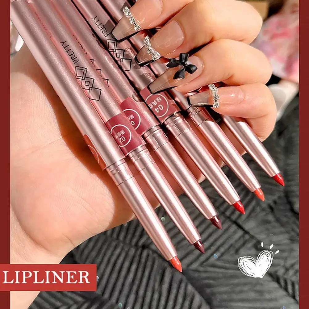 Matowa pomadka w odcieniu nude, długotrwała, wodoodporna, zapewniająca intensywną kolorystykę, nie pozostawiająca śladów na kubku, błyszczyk do ust, kredka do ust, kosmetyki do makijażu ust.