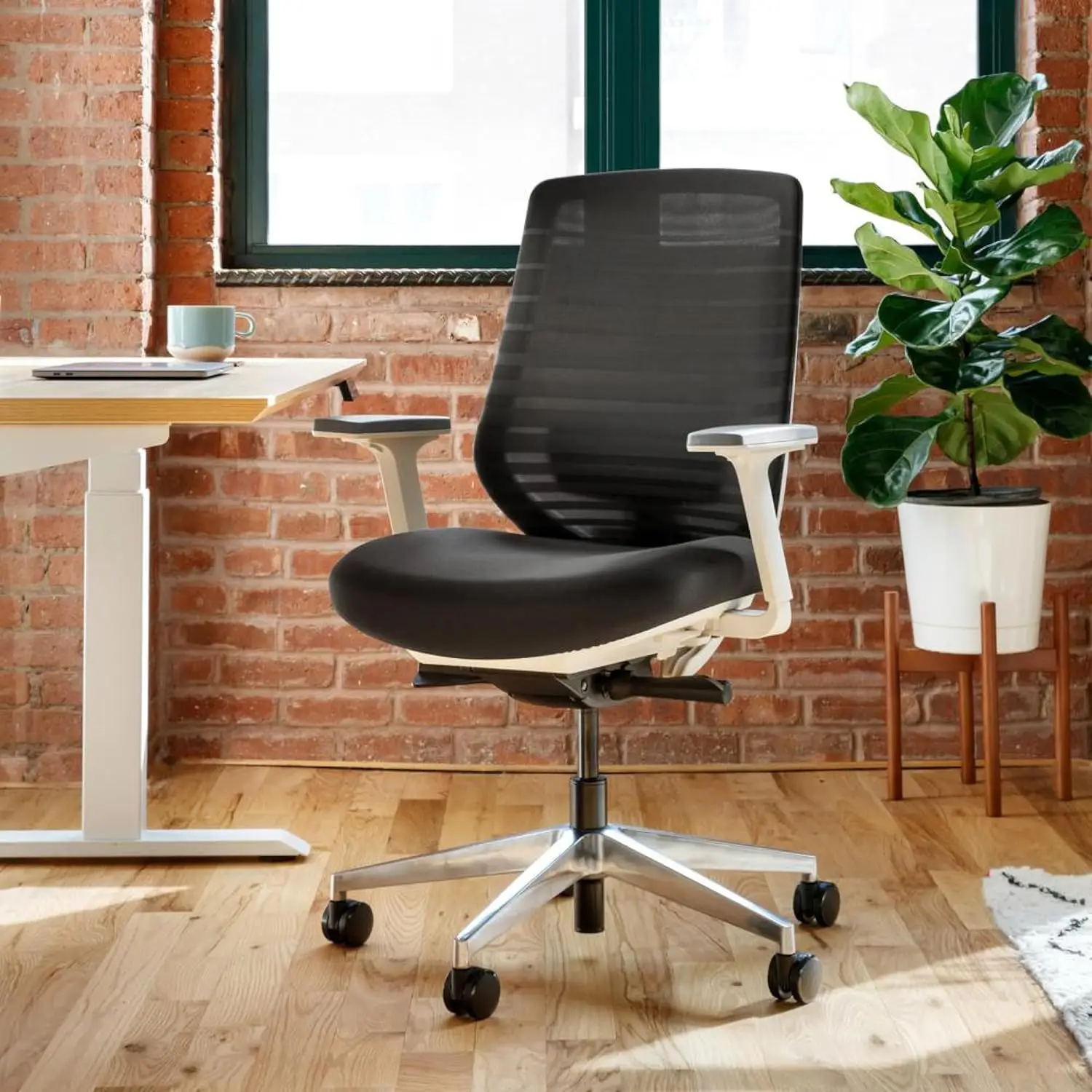 Ergonomic Chair A Versatile Desk Chair with Adjustable Lumbar Support, Breathable Mesh Backrest, and Smooth