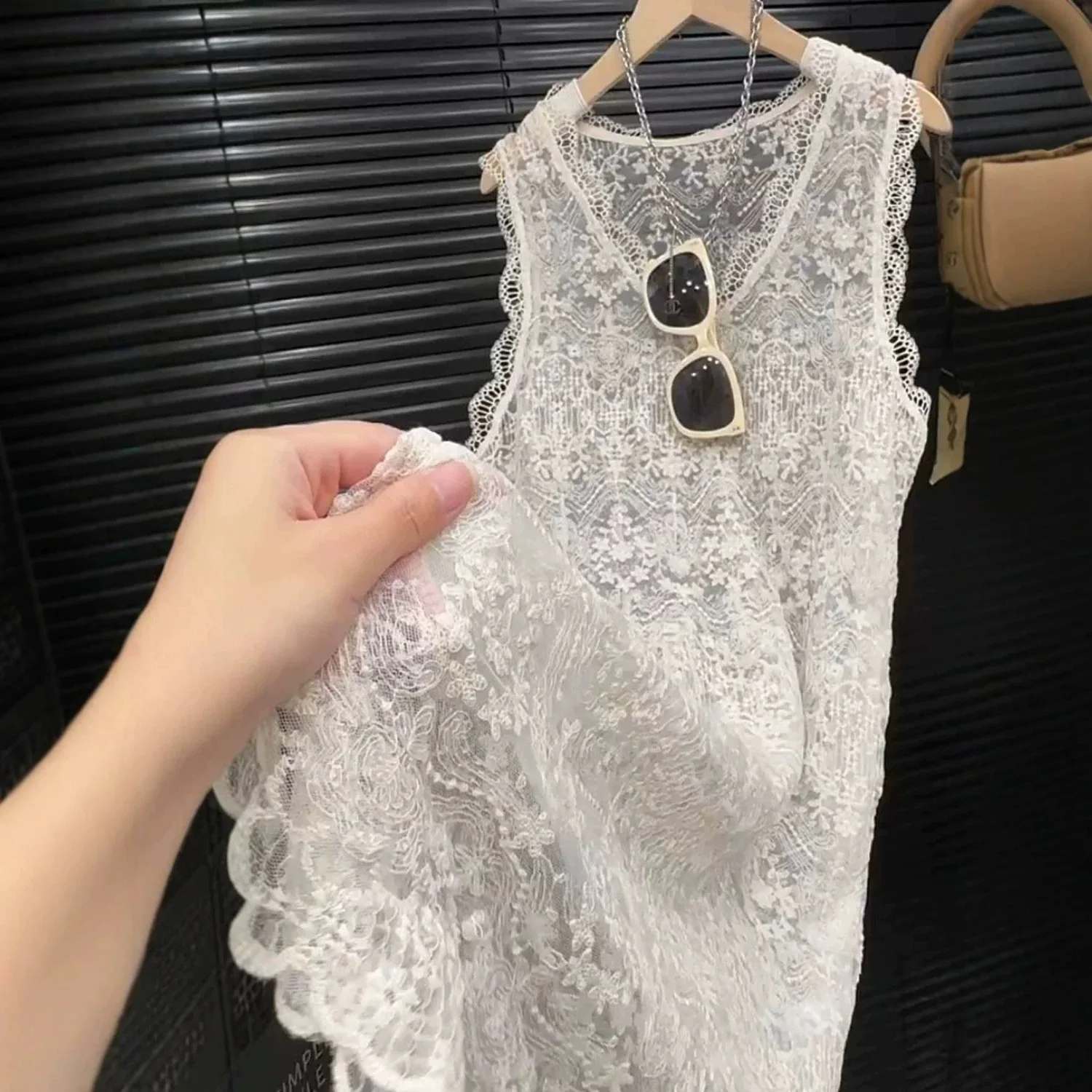 

2026 New Apricot Color Hollow Out Crochet Lace Vest Women Loose Mid Length Fashion Layering Top Elegant Casual All Match Blouse