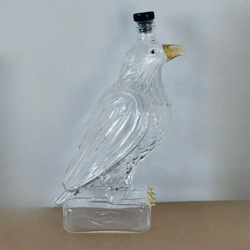 Eagle Shaped Whiskey Decanter Clear Glass Liquor Bottle Airtight Sealed Novelty Bird Craft Tabletop Home Bar Decor Ornament Gift