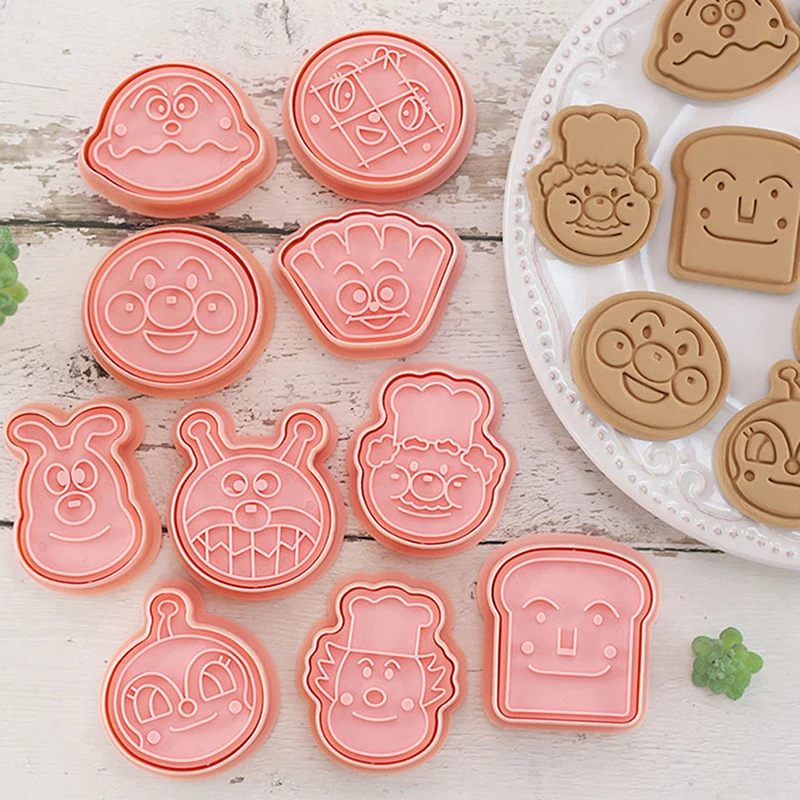 10Pcs Cookie Cutter Mold Confectionery Run Kingdom Desserts Cutting Stamps