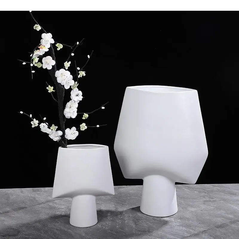 

Geometric Decor Ceramic Vase Black/white Flower Pots Decorative Living Room Decoration Artificial Flowers Floral Arrangement